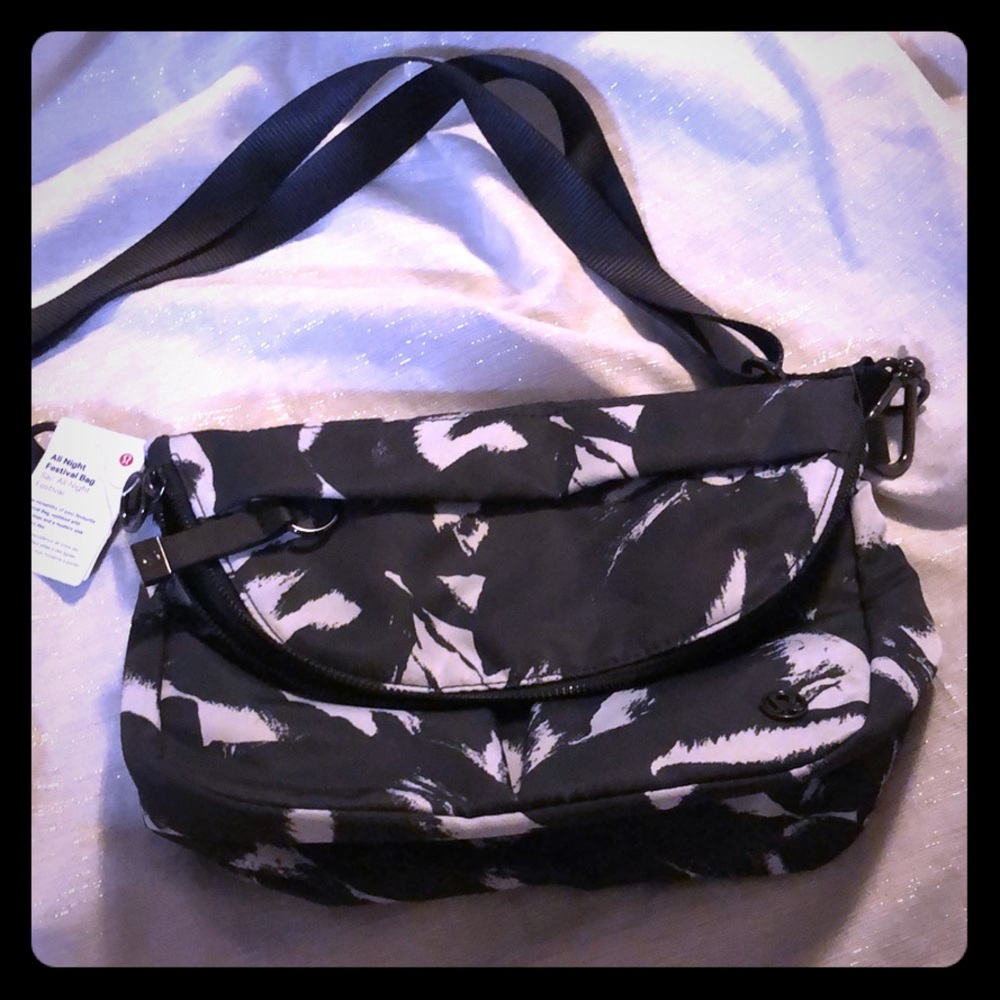 New with tags Lululemon All Night Festival Bag 5L